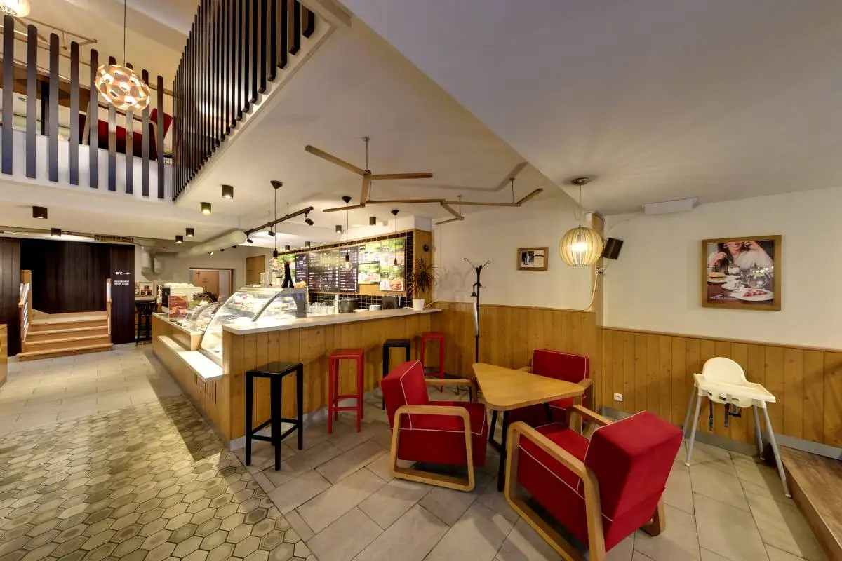 CrossCafe Pražská